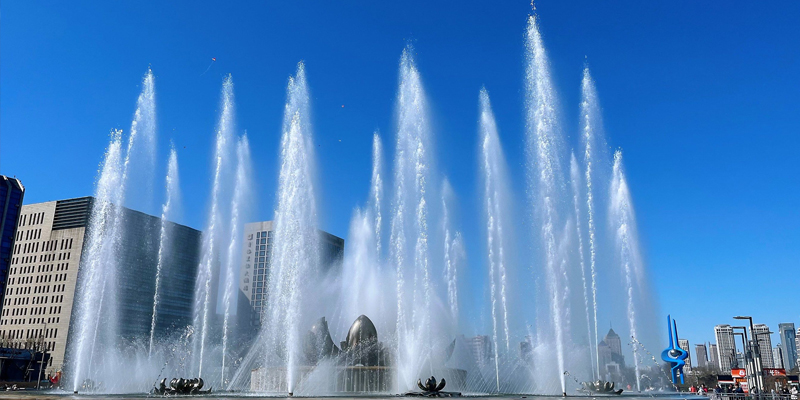 Square fountain